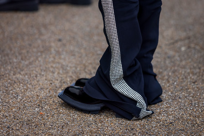 shoes, boots, fluid pants, trousers, fashion week, frenchystyle, FW, jonathan paciullo, street style, SPRING SUMMER 2022, SS 22, LFW, LONDON, horizontal, atmosphere details, detail