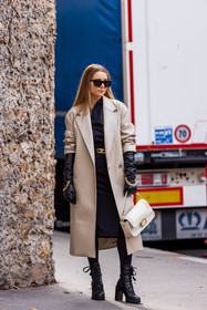 bag, beige coat, black boots, black dress, black gloves, black sunglasses, boots, coat, dress, gloves, Julia Comil, leather bag, leather boots, leather gloves, sunglasses, white bag, fashion week, frenchystyle, FW, jonathan paciullo, street style, PFW, PARIS, SPRING SUMMER 2022, SS 22, vertical, full length