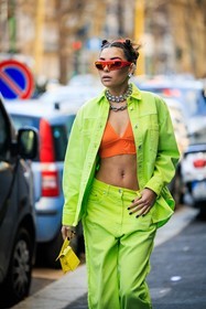 red sunglasses, silver choker, studs choker, hair bows, 90S look, green suit, fluo green look, denim look, orange top, chiquito bag, yellow mini bag, jacquemus mini bag, karina nigay, fashion week, frenchystyle, FW, jonathan paciullo, street style, vertical, atmosphere details, detail