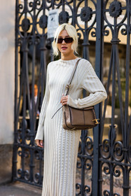 tods bag, beige dress, beige sandals, black sunglasses, brown bag, Eleonora Carisi, knitted dress, leather bag, long dress, ribbed dress, sunglasses, fashion week, frenchystyle, FW, jonathan paciullo, street style, MFW, MILAN, SPRING SUMMER 2022, SS 22, vertical, atmosphere details, detail