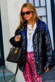 animal print, black bag, black jacket, blanca miro scrimieri, christian dior, graphic pants, leather bag, necklace, pink pants, printed pants, snake print, studs, sunglasses, trousers, vinyl, white t shirt, fashion week, frenchystyle, FW, jonathan paciullo, street style, PFW, PARIS, AUTUMN WINTER 2019-2020, AW 19-20, FALL WINTER 2019-2020, FW 19-20, vertical, atmosphere details, detail