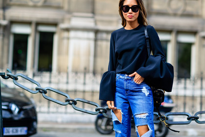 aimee song, atmosphere details, black top, blue denim, detail, fashion week, frenchystyle, FW, horizontal, jeans, jonathan paciullo, PARIS, PFW, ripped pants, SPRING SUMMER 2017, SS 17, street style, sunglasses, trousers