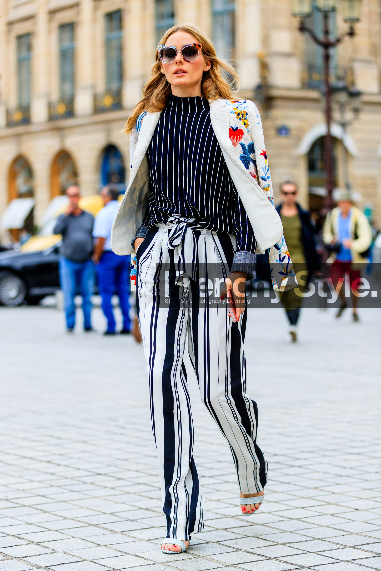 AUTUMN WINTER 2016-2017, AW 16-17, black top, drawings, embroidered jacket, embroideries, FALL WINTER 2016-2017, fashion week, floral, flower, frenchystyle, full length, FW, FW 16-17, geometric, graphic pants, graphic top, HAUTE COUTURE, jonathan paciullo, MENSWEAR, olivia palermo, over the shoulder, PARIS, PFW, printed jacket, street style, striped pants, striped top, stripes, sunglasses, trousers, vertical, white jacket, white pants, wide pants