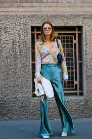 black bag, blue bag, blue pants, christian dior, grey shirt, leather bag, leather shoes, printed shirt, sunglasses, trousers, fashion week, frenchystyle, FW, jonathan paciullo, street style, PFW, PARIS, vertical, full length, AUTUMN WINTER 2018-2019, FALL WINTER 2018-2019, FW 18-19