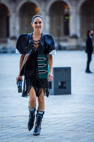 black boots, black dress, boots, clutch, dress, fringes, green jacket, jacket, Jennifer Connelly, leather boots, louis vuitton look, oversize shoulder, statement dress, fashion week, frenchystyle, FW, jonathan paciullo, street style, PFW, PARIS, SPRING SUMMER 2022, SS 22, vertical, full length