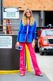 blazer, blue jacket, fashion week, frenchystyle, full length, FW, graphic bag, jonathan paciullo, leather bag, martha graeff, NEW YORK, NYFW, pink pants, SPRING SUMMER 2018, SS 18, street style, sunglasses, transparent bag, trousers, velvet, vertical