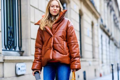 alexandra carl, atmosphere details, AUTUMN WINTER 2017-2018, AW 17-18, blue denim, brown jacket, denim pants, detail, down jacket, FALL WINTER 2017-2018, fashion week, frenchystyle, FW, FW 17-18, horizontal, jeans, jonathan paciullo, leather jacket, PARIS, PFW, street style, trousers