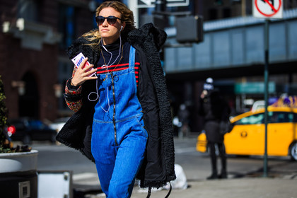 atmosphere details, AUTUMN WINTER 2016-2017, AW 16-17, aztracan, black bag, black coat, blue denim, denim jumpsuit, denim overall, detail, fashion week, frenchystyle, FW, FW 16-17, horizontal, iphone, jonathan paciullo, NEW YORK, NYFW, street style, striped sweater, sunglasses, woman, zip