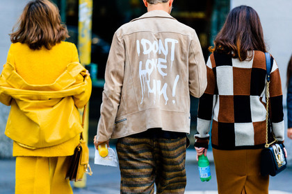 atmosphere details, back detail, beige, beige jacket, brown, brown pants, brown skirt, brown sweater, checked sweater, detail, fashion week, frenchystyle, FW, graphic sweater, horizontal, jonathan paciullo, leather bag, message, MFW, MILAN, printed jacket, printed pants, printed sweater, SPRING SUMMER 2017, SS 17, street style, striped pants, suede jacket, tone on tone, total look yellow, trousers, yellow, yellow jacket, yellow skirt, yellow sweater