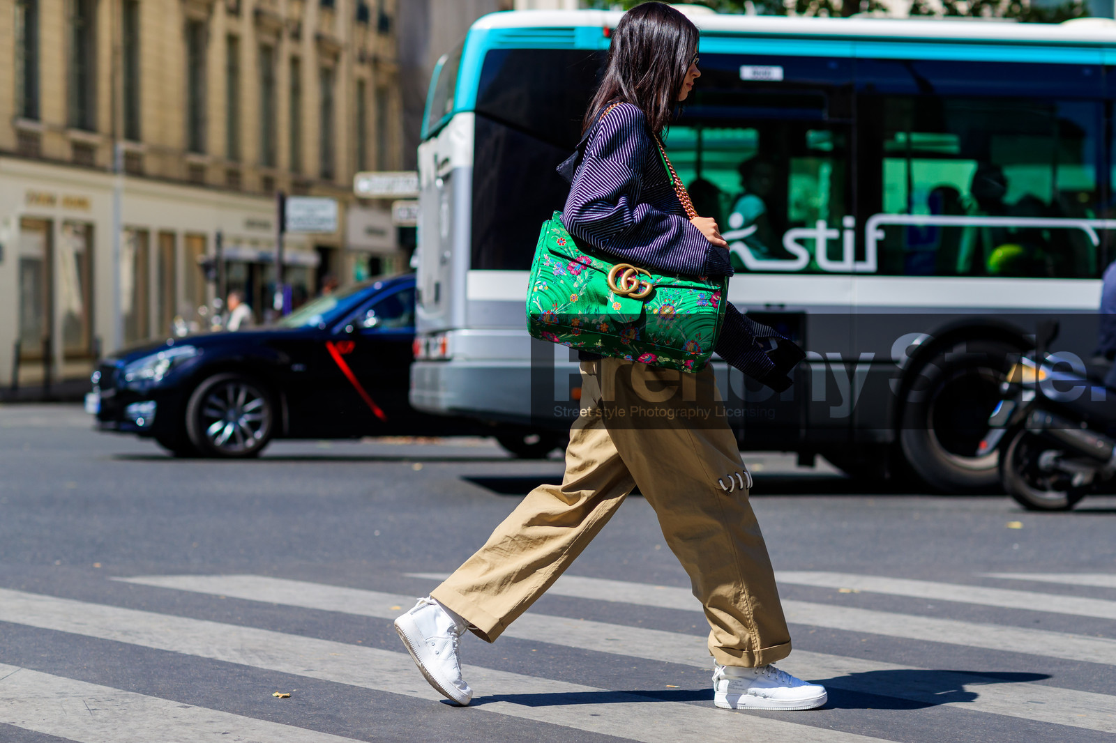 atmosphere details, balenciaga, beige pants, black sweater, fashion week, floral, flower, frenchystyle, full length, FW, graphic sweater, green bag, gucci, horizontal, jonathan paciullo, leather bag, leather shoes, MENSWEAR, PARIS, PFW, printed bag, printed sweater, SPRING SUMMER 2018, SS 18, street style, striped sweater, sunglasses, trousers