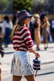 animal print, bag, beige jumpsuit, black bag, black boots, boots, curly hair, dior bag, dior look, jumpsuit, leather bag, leopard jumpsuit, leopard print, oversize sunglasses, patent boots, patent plateform, plateform boots, quilted bag, Sira Pevida, sunglasses, zipped jumpsuit, street style, jonathan paciullo, FW, frenchystyle, fashion week, PFW, PARIS, SPRING SUMMER 2022, SS 22, vertical, atmosphere details