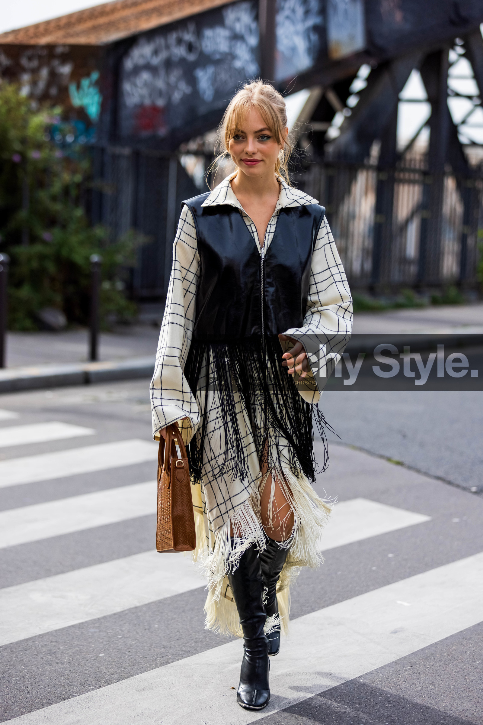 Anouchka Gauthier, bag, black boots, black jacket, boots, brown bag, camel bag, check print, checked dress, cream dress, dress, fringes, fringes dress, fringes jacket, hight boots, jacket, leather bag, leather boots, leather jacket, printed dress, sleveless jacket, fashion week, frenchystyle, FW, jonathan paciullo, street style, PFW, PARIS, SPRING SUMMER 2022, SS 22, vertical, full length