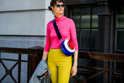 blue, chloe hill, earrings, graphic bag, grey jacket, leather bag, multicolor bag, necklace, pink sweater, printed bag, red, sunglasses, trousers, white, yellow pants, fashion week, frenchystyle, FW, jonathan paciullo, street style, LFW, LONDON, SPRING SUMMER 2019, SS 19, atmosphere details, horizontal, detail