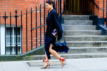 animal print, atmosphere details, black bag, black sweater, fashion week, frenchystyle, full length, FW, high heels, horizontal, jonathan paciullo, lace up shoes, leather bag, leather shoes, leopard print, LFW, LONDON, navy skirt, printed clutch, SPRING SUMMER 2017, SS 17, street style, woman