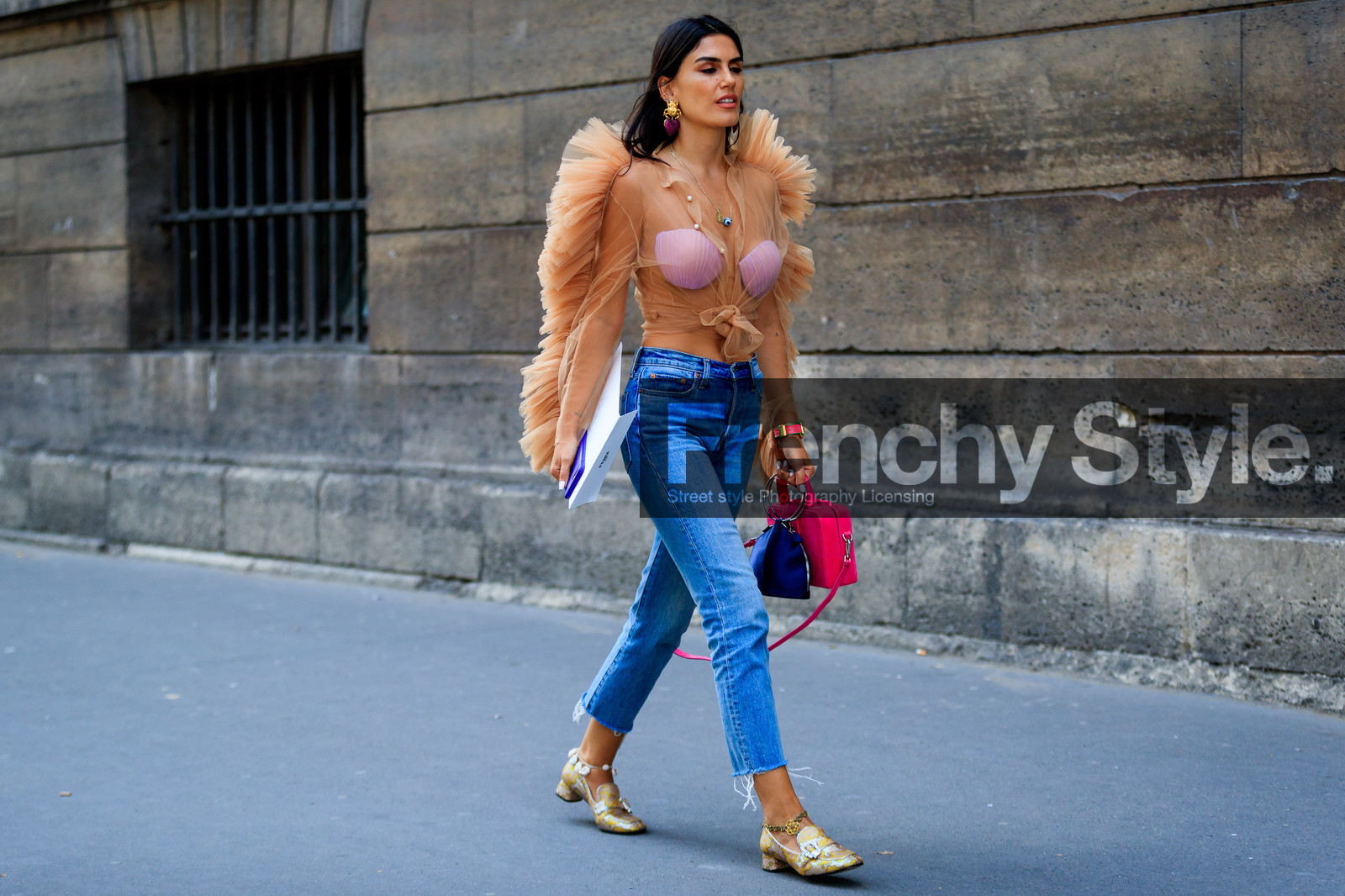 blue denim, bracelet, brocard, denim pants, earrings, golden shoes, jeans, leather bag, leather shoes, levis, maison martin margiela, necklace, nude top, pink bag, ruffles, see through, trousers, tulle, PFW, fashion week, frenchystyle, FW, jonathan paciullo, street style, PARIS, horizontal, atmosphere details, full length, AUTUMN WINTER 2018-2019, FALL WINTER 2018-2019, FW 18-19