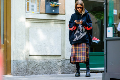 atmosphere details, black boots, black sweater, carola bernard, checked skirt, fashion week, frenchystyle, full length, FW, hoodie, horizontal, jonathan paciullo, leather shoes, MFW, MILAN, plaid, printed skirt, printed sweater, SPRING SUMMER 2017, SS 17, street style, sunglasses, tartan, vêtements