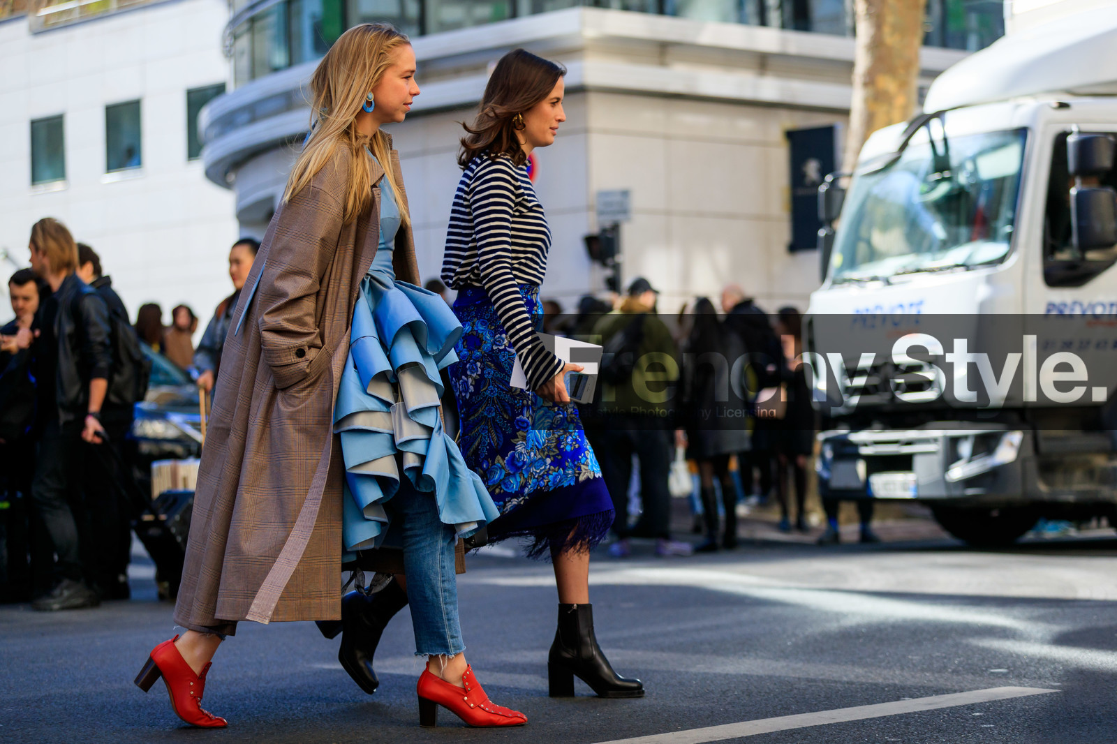 black shoes, blue denim, blue dress, blue skirt, brown coat, checked, chloe king, denim pants, jeans, leather shoes, plaid, red shoes, ruffles, stripes, trousers, fashion week, frenchystyle, FW, jonathan paciullo, street style, PFW, PARIS, AUTUMN WINTER 2019-2020, AW 19-20, FALL WINTER 2019-2020, FW 19-20, horizontal, atmosphere details, full length