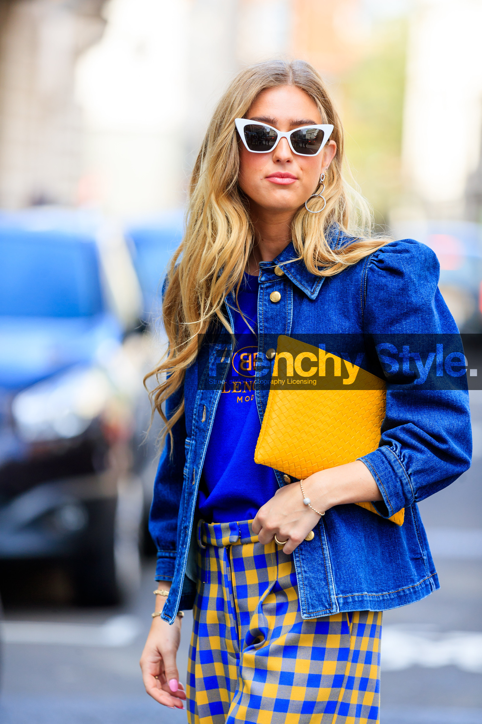 balenciaga, blue denim, blue t shirt, checked, denim jacket, emili sindlev, graphic pants, leather bag, plaid, printed pants, sunglasses, trousers, wide pant, yellow bag, yellow pants, fashion week, frenchystyle, FW, jonathan paciullo, street style, LFW, LONDON, SPRING SUMMER 2019, SS 19, vertical, detail, atmosphere details