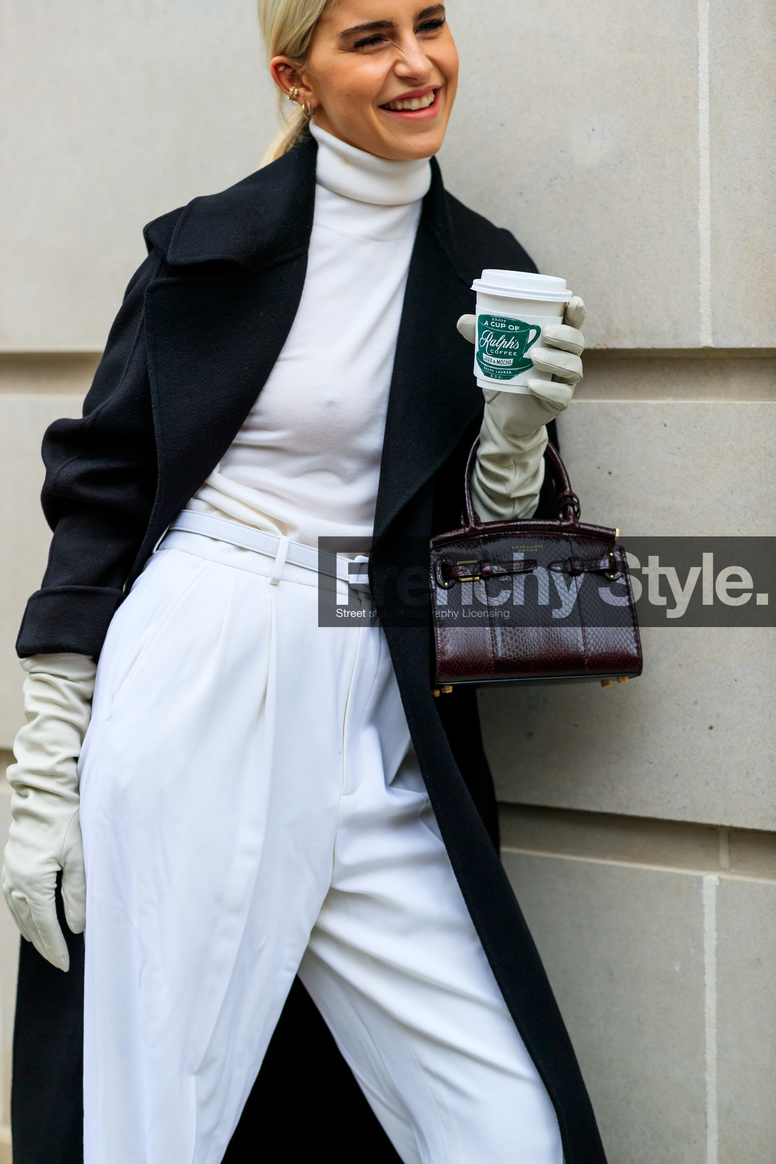 black coat, bordeaux, brown bag, burgundy, caro daur, leather bag, leather gloves, ralph lauren, trousers, turtleneck sweater, white gloves, white pants, white sweater, frenchystyle, jonathan paciullo, street style, NYFW, NEW YORK, AUTUMN WINTER 2019-2020, AW 19-20, FALL WINTER 2019-2020, FW 19-20, fashion week, FW, vertical, atmosphere details, detail