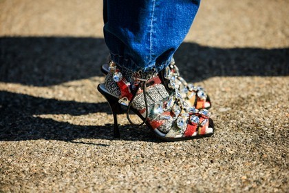 details, shoes, stones sandals, studded sandals, knitted socks, tamu mcpherson, fashion week, frenchystyle, FW, jonathan paciullo, street style, atmosphere details, horizontal