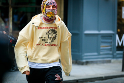 light yellow hoodie, strassed hoodie, face printed hoodie, gucci scarf, hair scarf, mask detail, monogrammed scarf, floral printed scarf, animal printed scarf, fashion week, frenchystyle, FW, jonathan paciullo, street style, PFW, PARIS, SPRING SUMMER 2022, SS 22, horizontal, atmosphere details, detail