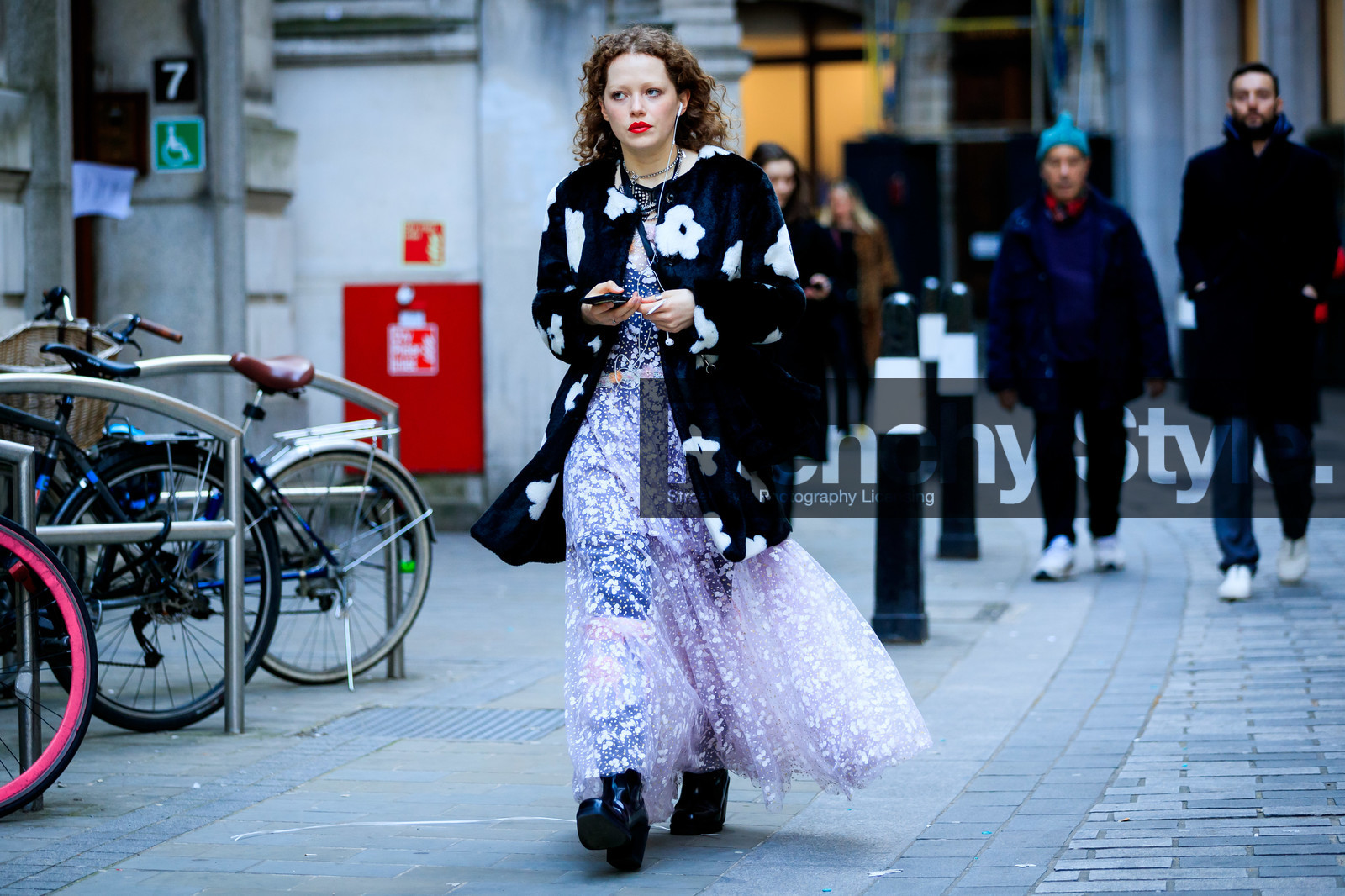 black bag, black fur coat, black shoes, floral, flowers, fur bag, graphic dress, graphic jacket, headphones, leather bag, leather shoes, necklace, pink dress, printed dress, printed jacket, red lips, ruffles, see through, fashion week, frenchystyle, FW, jonathan paciullo, street style, LFW, LONDON, AUTUMN WINTER 2019-2020, AW 19-20, FW 19-20, FALL WINTER 2019-2020, horizontal, atmosphere details, full length