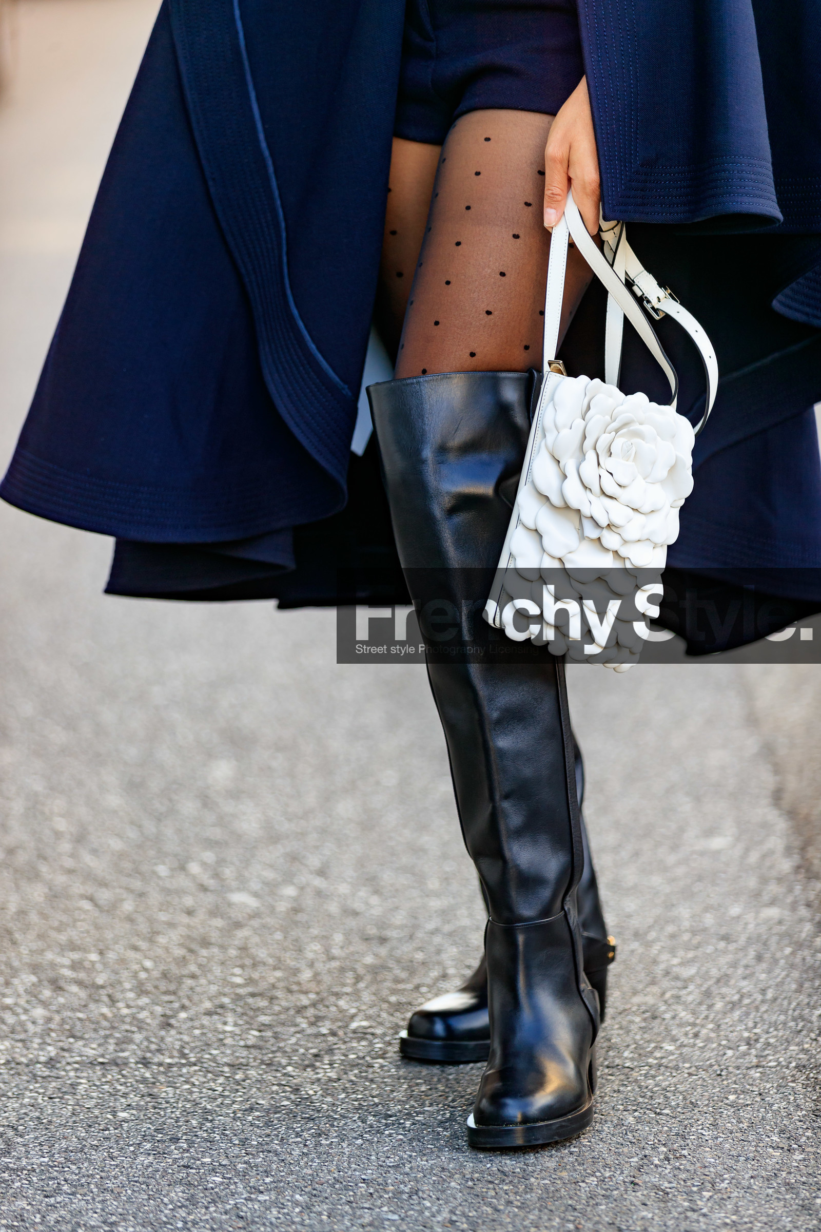 black leather boots, high boots, black tights, plumetis tights, white leather bag, patchwork bag, hand bag, close up detail, bag detail, shoes detail, flower bag, valentino bag, tamu mcpherson, street style, jonathan paciullo, FW, frenchystyle, fashion week, MFW, MILAN, SPRING SUMMER 2021, SS 21, vertical, detail