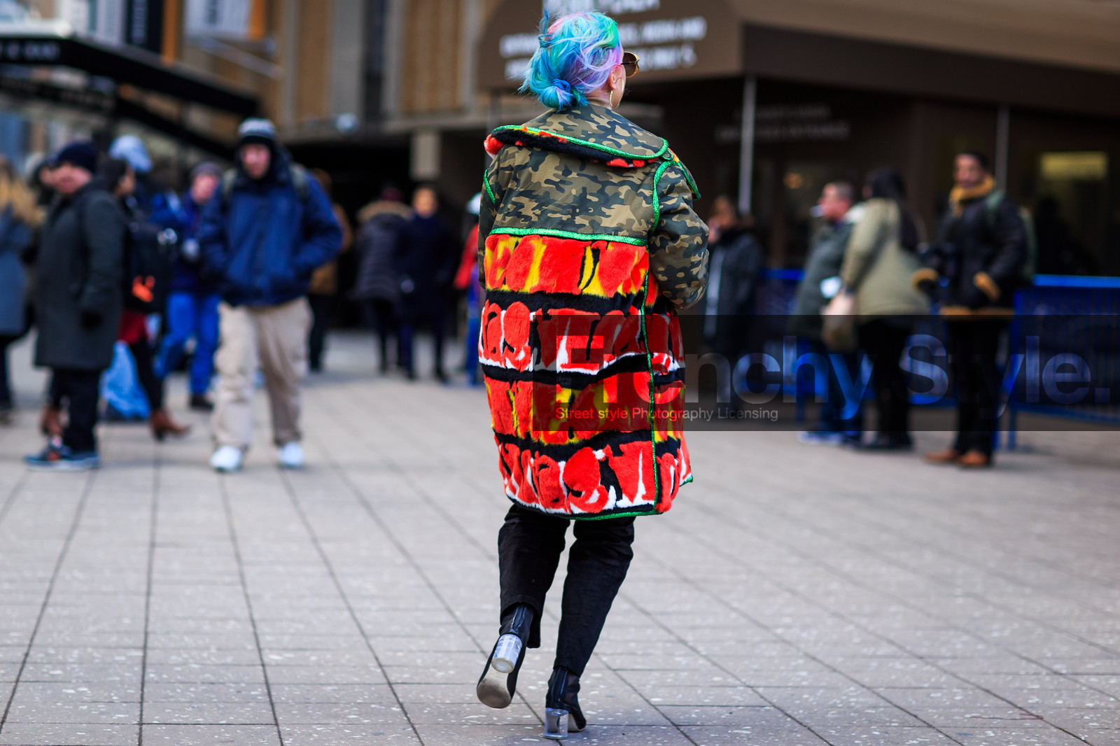 atmosphere details, AUTUMN WINTER 2016-2017, AW 16-17, back detail, camo jacket, camouflage, dyed hair, embroidered jacket, FALL WINTER 2016-2017, fashion week, frenchystyle, full length, fur jacket, FW, FW 16-17, horizontal, jonathan paciullo, kaki jacket, military jacket, NEW YORK, NYFW, red fur, red jacket, street style, transparent heel, woman
