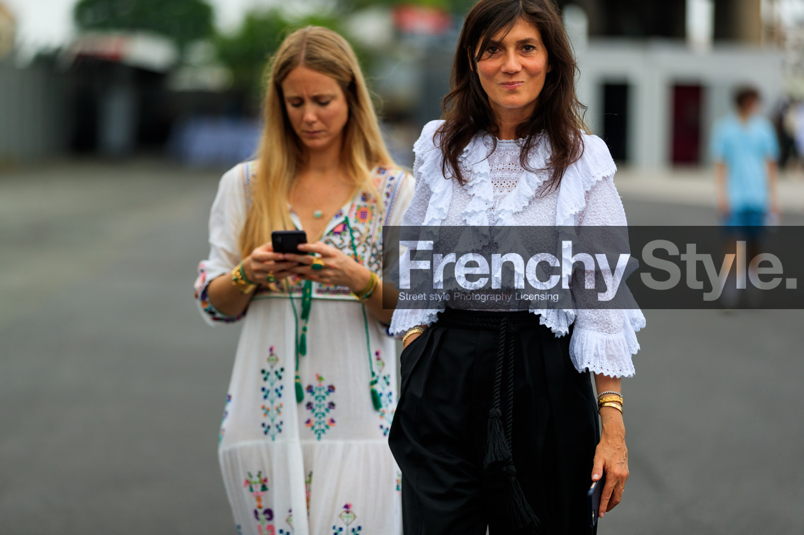 black pants, embroidered dress, ruffles, trousers, watch, white dress, white shirt, fashion week, frenchystyle, FW, jonathan paciullo, street style, PFW, PARIS, atmosphere details, horizontal, detail, AUTUMN WINTER 2018-2019, FALL WINTER 2018-2019, FW 18-19, Emmanuelle Alt, jennifer neyt