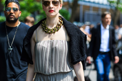 atmosphere details, black sweater, chains, detail, fashion week, frenchystyle, FW, golden jewelry, grey dress, horizontal, jonathan paciullo, MENSWEAR, necklace, over the shoulder, PARIS, PFW, pleated dress, red lips, SPRING SUMMER 2017, SS 17, street style, sunglasses