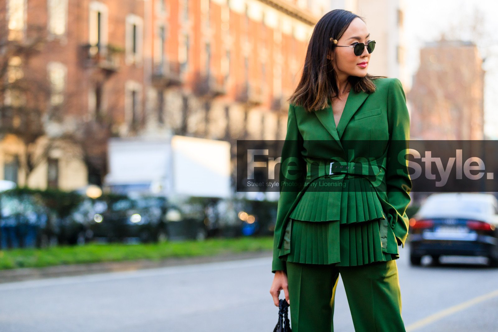 blazer, green jacket, green pants, green suit, pleats, sunglasses, trousers, fashion week, frenchystyle, FW, jonathan paciullo, street style, MFW, MILAN, AUTUMN WINTER 2018-2019, FALL WINTER 2018-2019, FW 18-19, horizontal, atmosphere details, Chriselle Lim