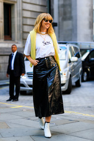 black skirt, leather shoes, leather skirt, lisa aiken, message, necklace, printed t shirt, sunglasses, vinyl, white boots, white t shirt, yellow sweater, fashion week, frenchystyle, FW, jonathan paciullo, street style, LFW, LONDON, SPRING SUMMER 2019, SS 19, vertical, full length