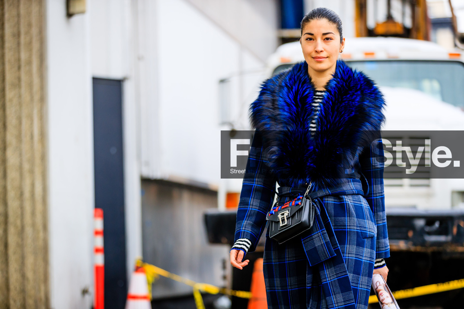 atmosphere details, AUTUMN WINTER 2017-2018, AW 17-18, black bag, blue coat, caroline issa, checked coat, detail, FALL WINTER 2017-2018, fashion week, frenchystyle, fur collar, FW, FW 17-18, horizontal, jonathan paciullo, leather bag, NEW YORK, NYFW, plaid, street style, tanya taylor, tartan