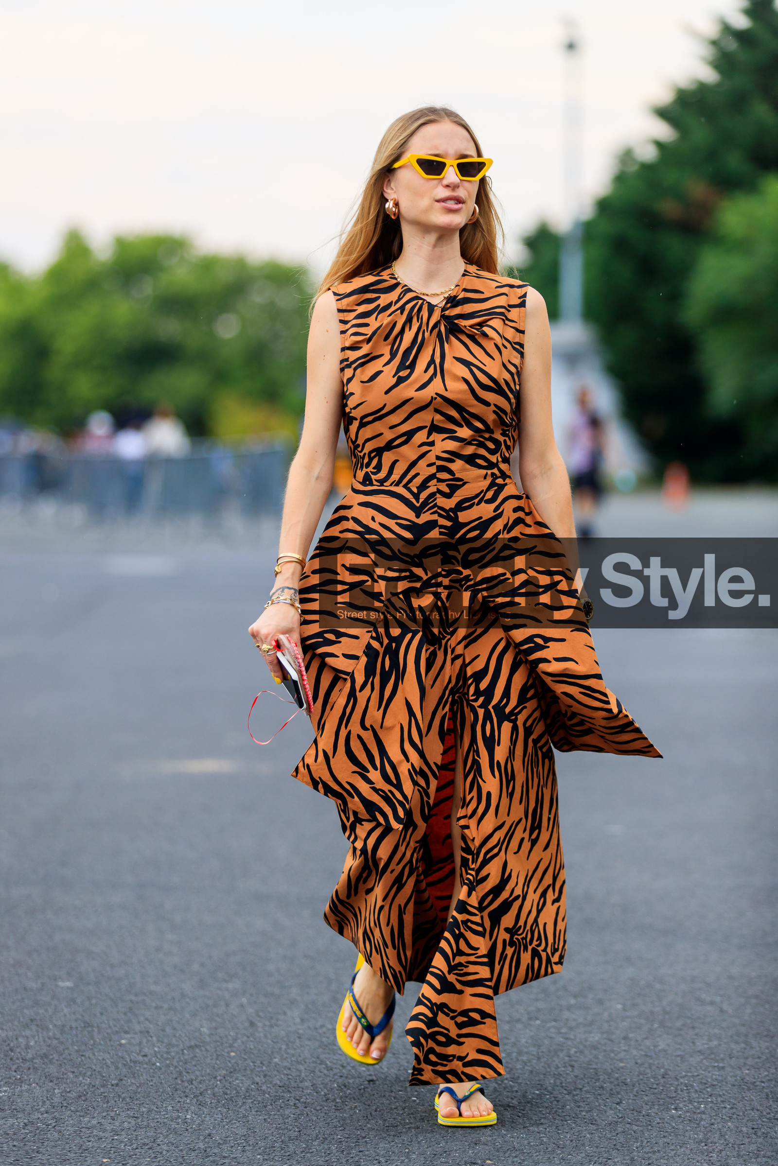animal print, earrings, flip flops, graphic dress, graphic pants, leather shoes, orange dress, printed dress, printed pants, sunglasses, trousers, vêtements, zebra, fashion week, frenchystyle, FW, jonathan paciullo, street style, PFW, PARIS, vertical, full length, AUTUMN WINTER 2018-2019, FALL WINTER 2018-2019, FW 18-19, pernille teisbaek