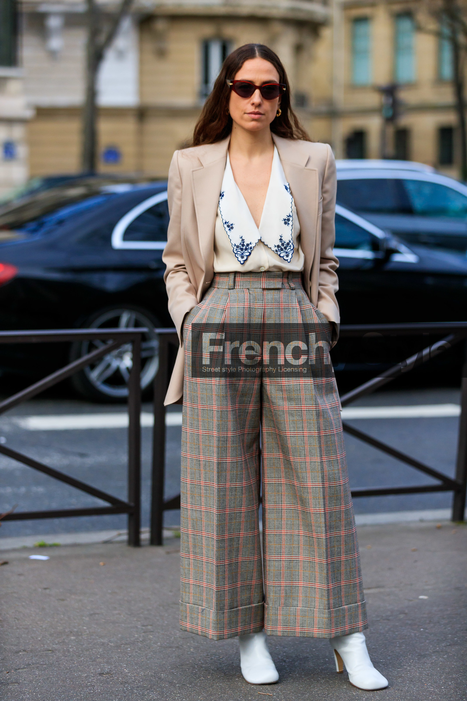 erika boldrin, light beige jacket, white shirt, checked pants, grey pants, red pants, plaid pants, high waist pants, low necked shirt, floral embroidered shirt, floral embroidered collar, red sunglasses, butterfly sunglasses, bottega veneta sunglasses, miu miu look, miu miu pants, miu miu shirt, white leather boots, high heels boots, cropped pants, loose pants, fashion week, frenchystyle, FW, jonathan paciullo, street style, PFW, PARIS, vertical, full length