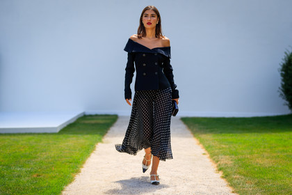 black and white shoes, black bag, black jacket, black skirt, blazer, christian dior, earrings, graphic skirt, high heels, leather bag, leather shoes, off the shoulder, polka dot, printed skirt, red lips, fashion week, frenchystyle, FW, jonathan paciullo, street style, PFW, PARIS, horizontal, atmosphere details, detail, AUTUMN WINTER 2018-2019, FALL WINTER 2018-2019, FW 18-19, patricia manfield
