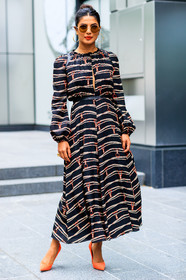 black belt, black dress, earrings, graphic dress, hermès, high heels, leather belt, leather shoes, orange shoes, printed dress, sunglasses, street style, jonathan paciullo, FW, frenchystyle, fashion week, NYFW, NEW YORK, SPRING SUMMER 2019, SS 19, vertical, full length