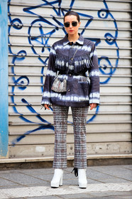 julia comil, black leather jacket, white leather boots, white leather jacket, tie and dye jacket, fringe jacket, belted jacket, black leather belt, strassed belt, metalic bag, paco rabanne bag, crossbody bag, checked pants, beige pants, grey pants, cropped pants, wedge boots, metalic frame sunglasses, round shape glasses, PARIS, PFW, fashion week, frenchystyle, FW, jonathan paciullo, street style, SPRING SUMMER 2021, SS 21, vertical, full length