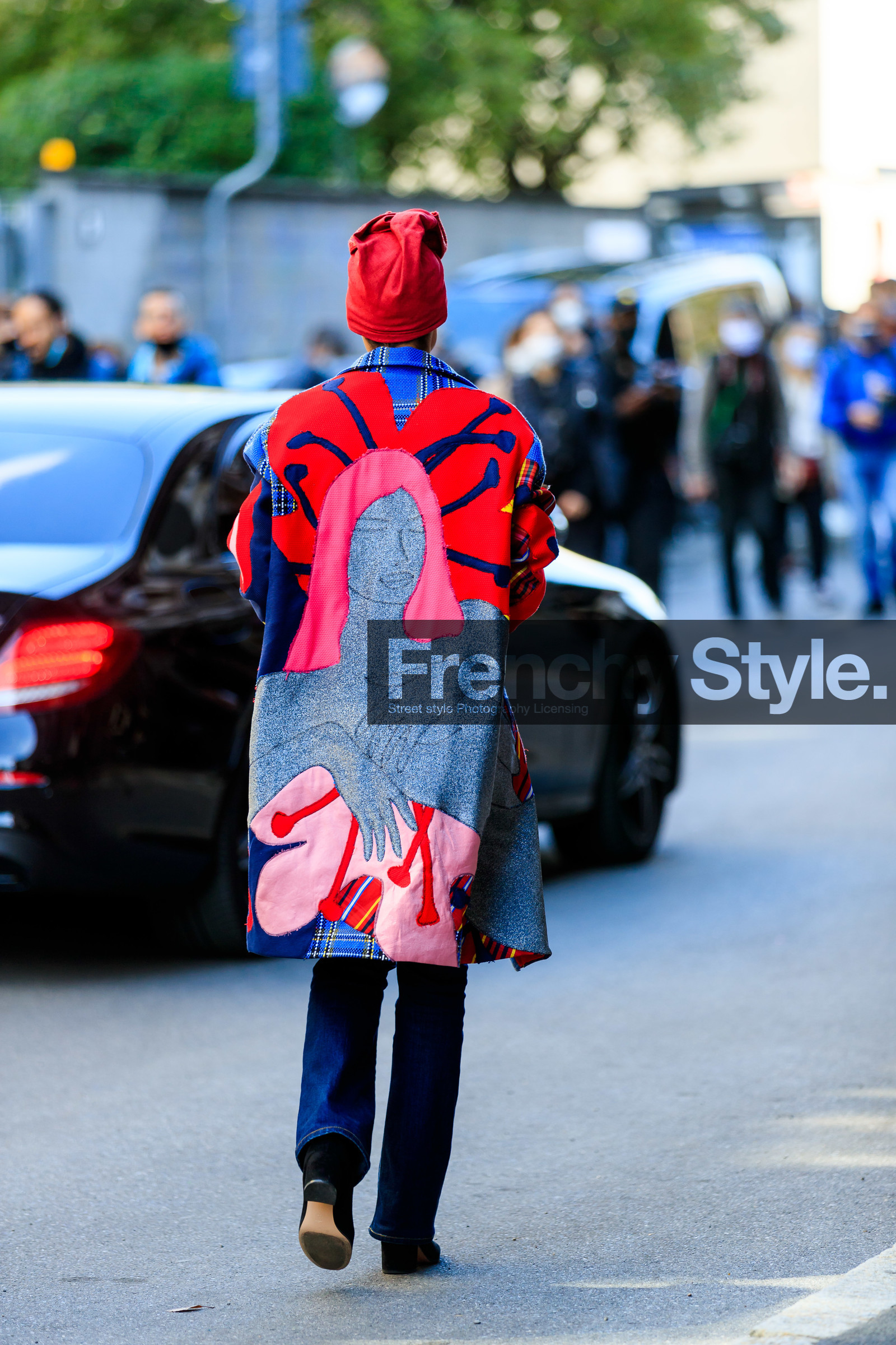 blue coat, red coat, yellow coat, checked coat, patchwork coat, hair scarf, striped coat, sparkling coat, golden bracelet, golden necklace, long necklace, big chain bracelet, blue jeans, sparkling scarf, flare jeans, street style, jonathan paciullo, FW, frenchystyle, fashion week, MFW, MILAN, SPRING SUMMER 2021, SS 21, vertical, full length