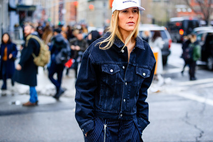 atmosphere details, AUTUMN WINTER 2017-2018, AW 17-18, balenciaga, blue denim, denim jacket, detail, FALL WINTER 2017-2018, fashion week, frenchystyle, FW, FW 17-18, horizontal, jonathan paciullo, navy pants, NEW YORK, NYFW, street style, striped pants, trousers, white cap