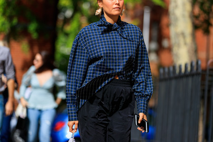 black pants, blue shirt, checked, earrings, graphic shirt, plaid, printed shirt, rachael wang, sweatpants, trousers, fashion week, frenchystyle, FW, jonathan paciullo, street style, LFW, LONDON, SPRING SUMMER 2019, SS 19, atmosphere details, horizontal, detail
