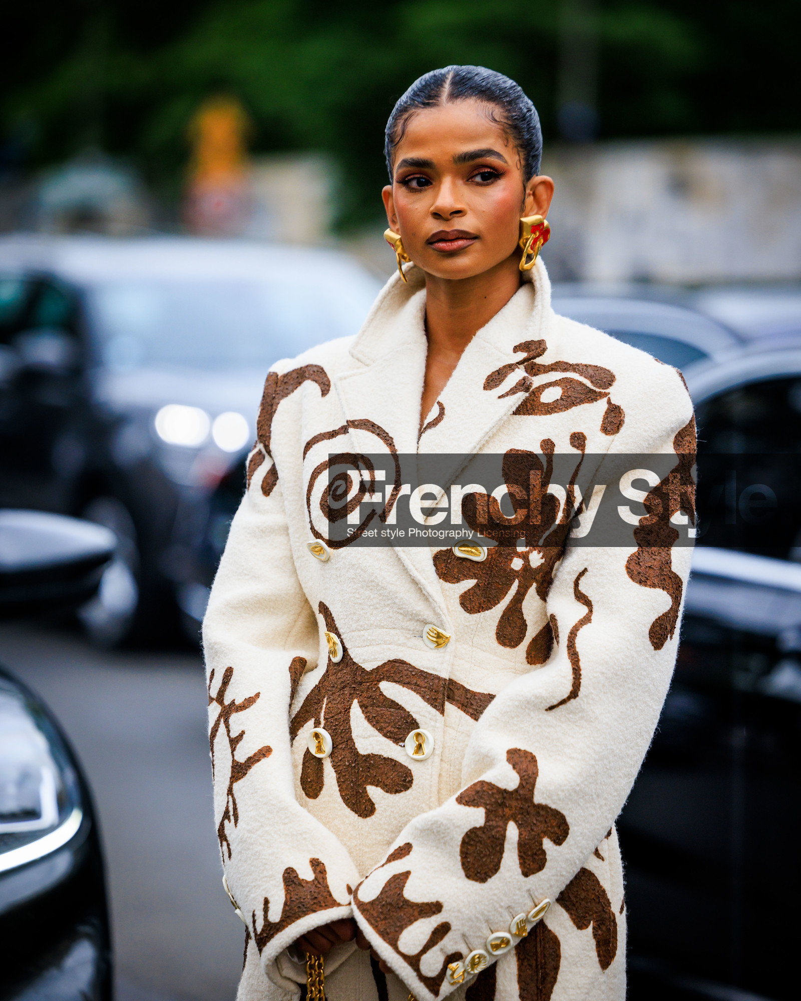 fashion week, frenchystyle, FW, jonathan paciullo, street style, PFW, PARIS, FW 23-24, FALL WINTER 2023-2024, AUTUMN WINTER 2023-2024, HAUTE COUTURE, vertical, atmosphere details, detail
