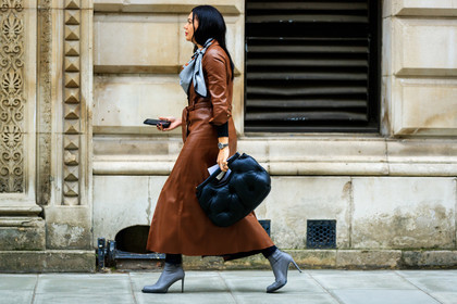 black and white, black bag, brown coat, grey boots, high heels, leather bag, leather coat, leather shoes, maison martin margiela, printed scarf, street style, jonathan paciullo, FW, frenchystyle, fashion week, LFW, LONDON, AUTUMN WINTER 2019-2020, AW 19-20, FW 19-20, FALL WINTER 2019-2020, horizontal, atmosphere details, full length