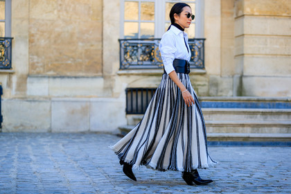 black and white, black bag, black belt, black shoes, black turtleneck, christian dior, graphic skirt, iphone, leather bag, leather belt, leather shoes, printed skirt, striped skirt, sunglasses, white shirt, white skirt, yoyo cao, fashion week, frenchystyle, FW, jonathan paciullo, street style, PFW, PARIS, AUTUMN WINTER 2019-2020, AW 19-20, FALL WINTER 2019-2020, FW 19-20, horizontal, atmosphere details, full length