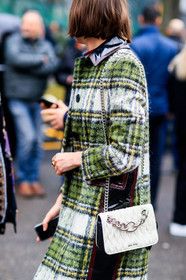AUTUMN WINTER 2017-2018, AW 17-18, chains, checked coat, detail, FALL WINTER 2017-2018, fashion week, frenchystyle, FW, FW 17-18, graphic coat, green coat, jonathan paciullo, leather bag, MFW, MILAN, miu miu, plaid, printed coat, street style, vertical, white bag