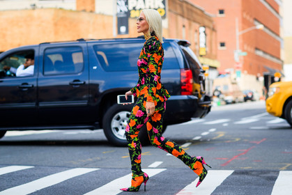 atmosphere details, balenciaga, fashion week, floral, flower, frenchystyle, full length, FW, high heels, horizontal, jonathan paciullo, leather shoes, multicolor, NEW YORK, NYFW, printed boots, printed pants, printed top, SPRING SUMMER 2018, SS 18, street style, sunglasses, trousers