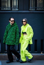 printed hoodie, black pants, black boots, leather boots, cropped hoodie, fluo green hoodie, crossed laces top, animal print fluo look, black sunglasses, fluo green pants, alice barbier, JS roques, alice & j.s, fashion week, frenchystyle, FW, jonathan paciullo, street style, vertical, full length