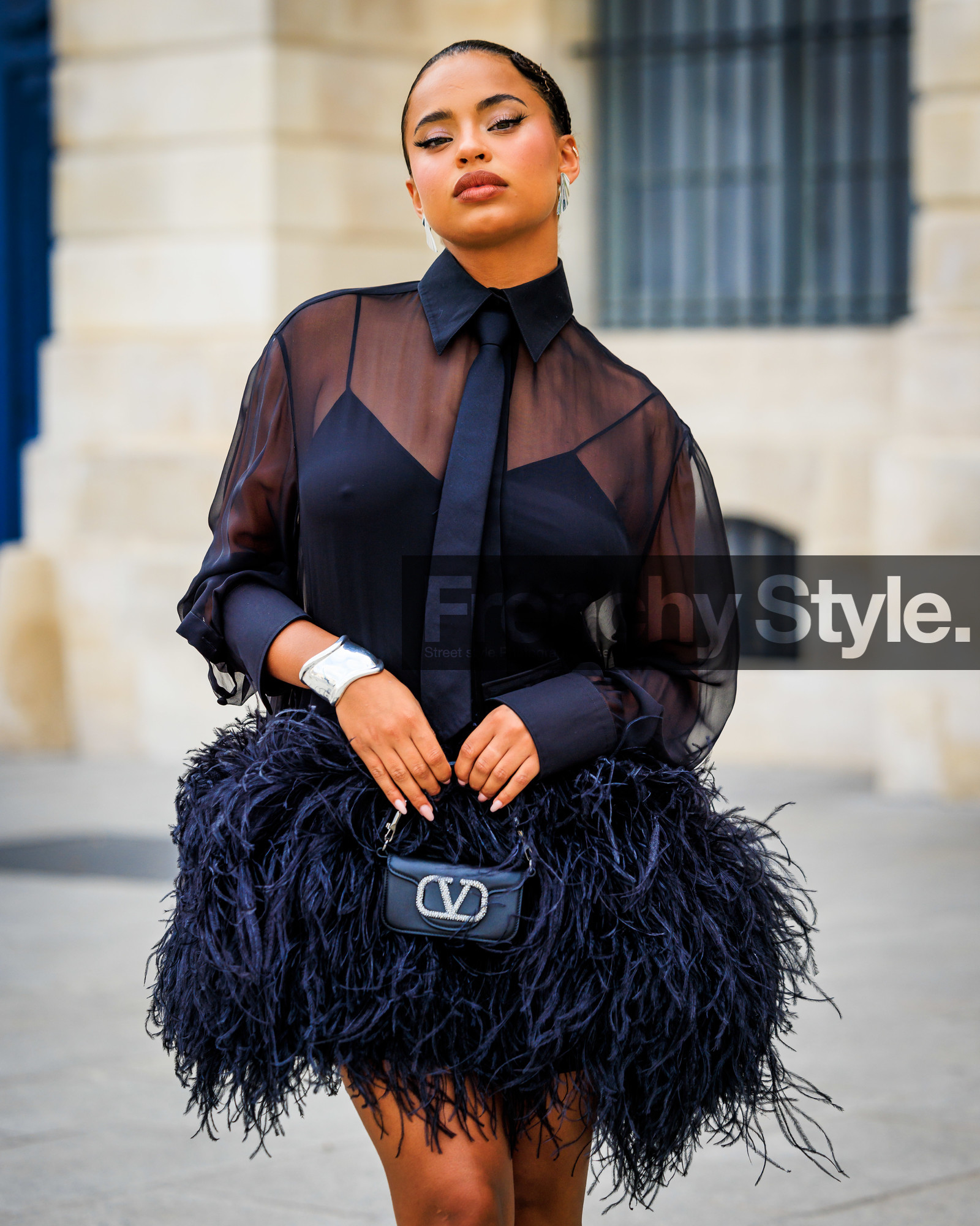 fashion week, frenchystyle, FW, jonathan paciullo, street style, PFW, PARIS, FW 23-24, FALL WINTER 2023-2024, AUTUMN WINTER 2023-2024, HAUTE COUTURE, vertical, atmosphere details, detail