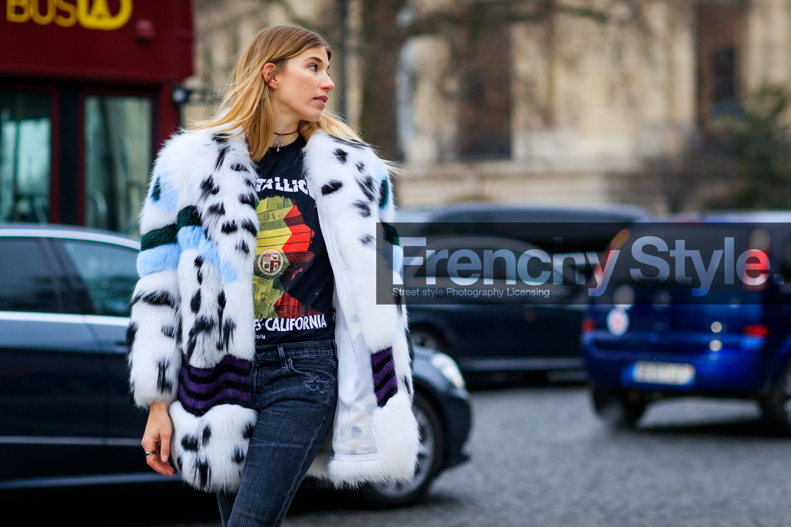 black boots, black denim, denim pants, fur jacket, jeans, printed jacket, printed t shirt, trousers, white fur, white jacket, fashion week, frenchystyle, FW, jonathan paciullo, street style, PFW, PARIS, SPRING SUMMER 2017, SS 17, HAUTE COUTURE, atmosphere details, detail, horizontal, veronika heilbrunner