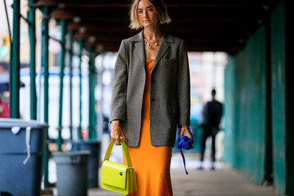brown jacket, checked, graphic jacket, leather bag, necklace, orange dress, plaid, printed jacket, yellow bag, street style, jonathan paciullo, FW, frenchystyle, fashion week, NYFW, NEW YORK, SPRING SUMMER 2019, SS 19, atmosphere details, horizontal, detail